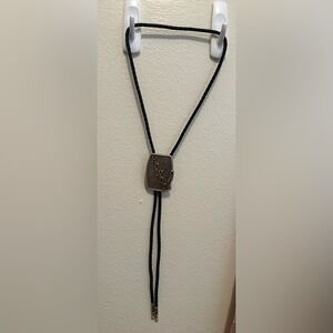 Double S “Howdy” Rope Edge Bolo Tie